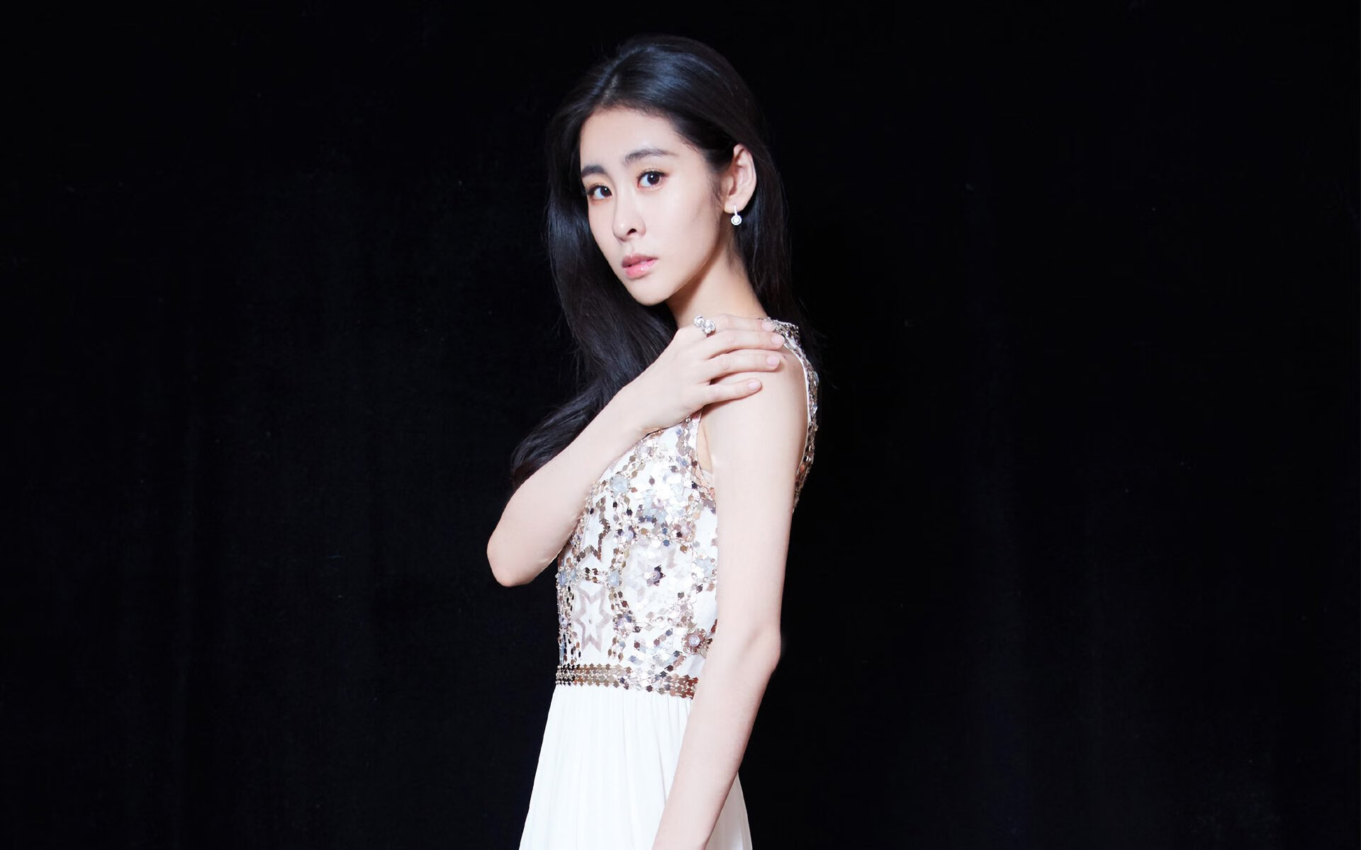 绿色能源充分利用，未来 足球场馆实现碳中和目标，现代化足球场